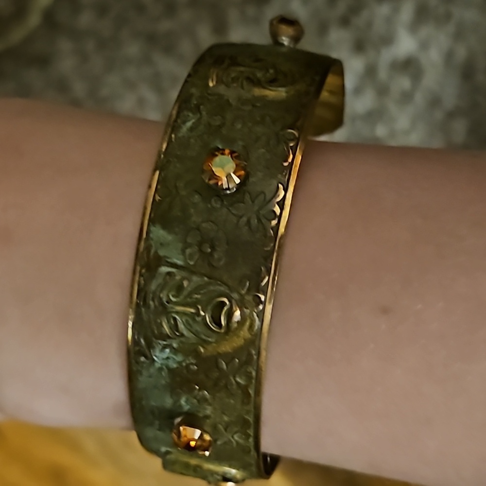 Pretty multiple bracelets - Picture 5 of 5